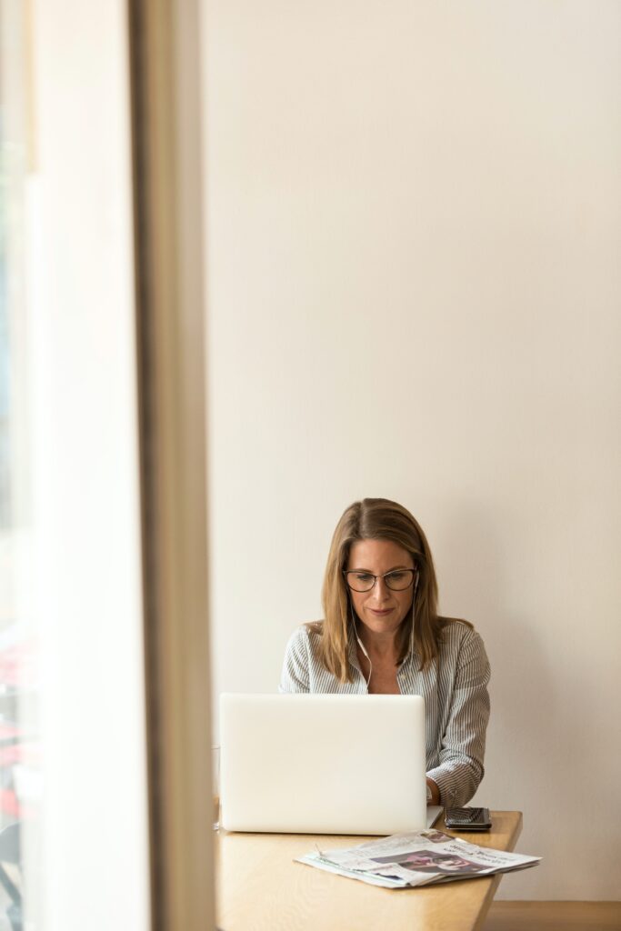 Capturing Beautiful Moments: Onsite Corporate Photoshoots by Andy